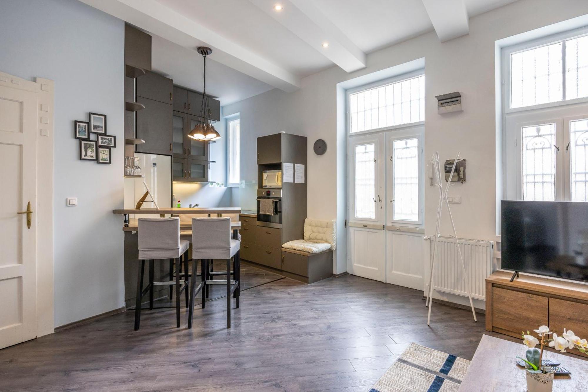 Explore Budapest From A Central Cozy Home & Sweet Retreat Eksteriør billede